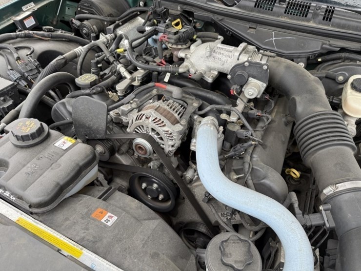 2008-ford-crown-victoria-sedan-image-13