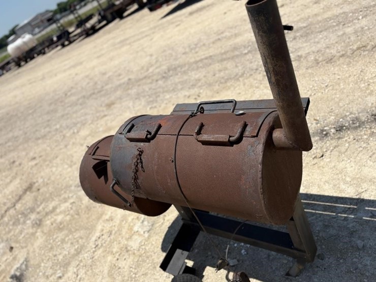 l3---bbq-pit/smoker-image-2