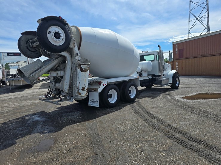 2014-peterbilt-365-image-28