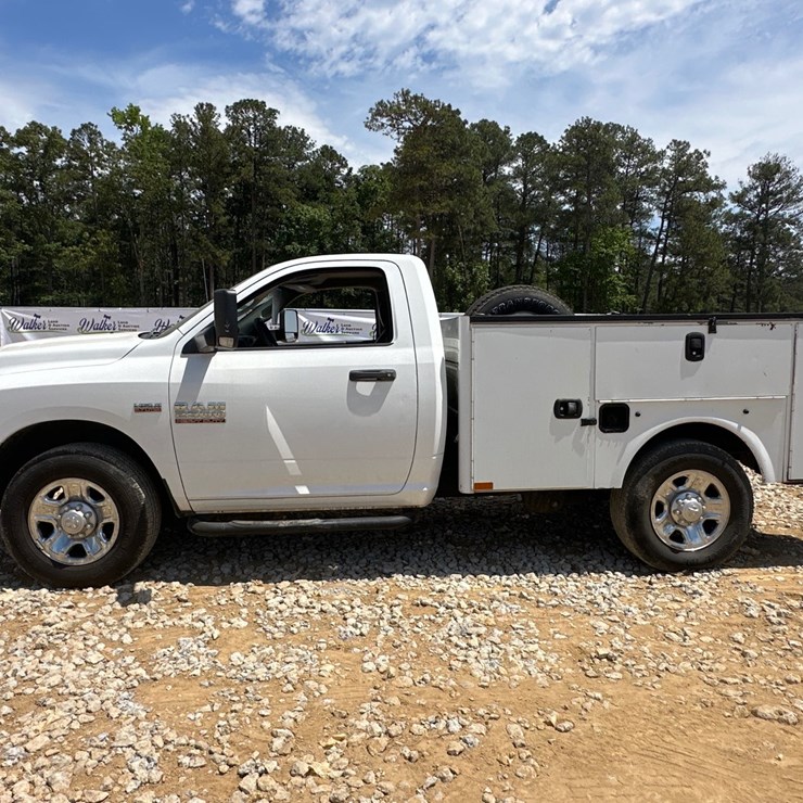 2015 DODGE 2500