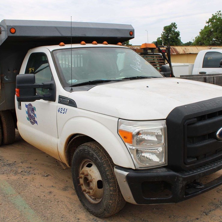 2012 FORD F350