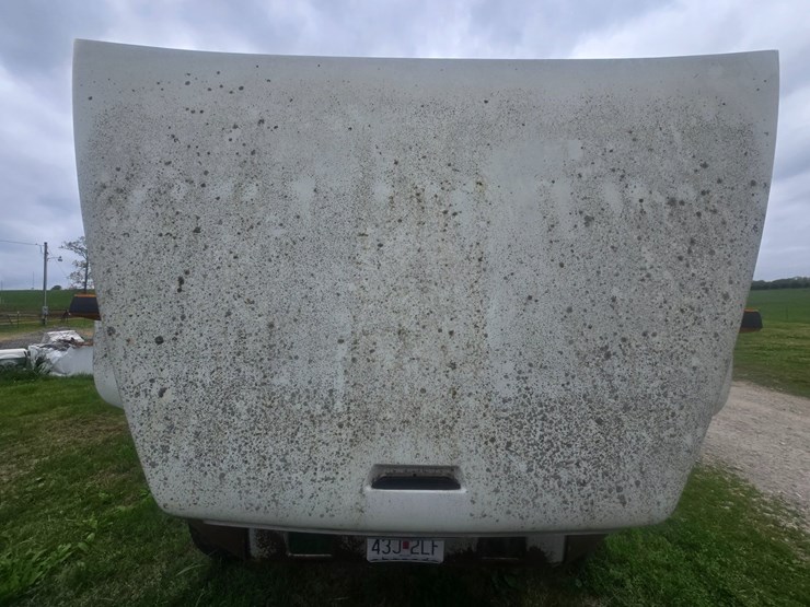 1999-freightliner-fl70-image-37