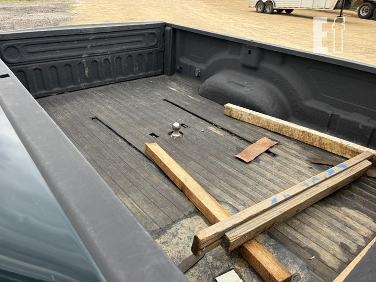 2011-dodge-ram-3500-image-5