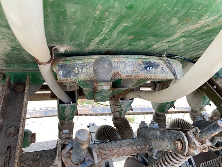 john-deere-8300-image-47