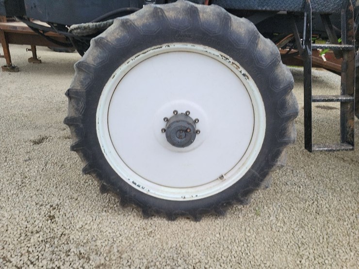 wilmar-765-sprayer-w/sprayer-trailer-image-12