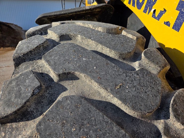 2018-komatsu-wa380-image-4