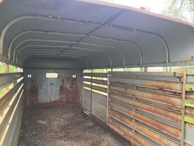 1990-s&h-tandem-axle-bumper-livestock-trailer-image-26