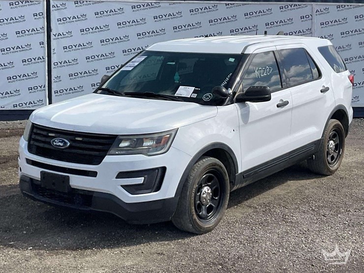2017-ford-explorer-image-1