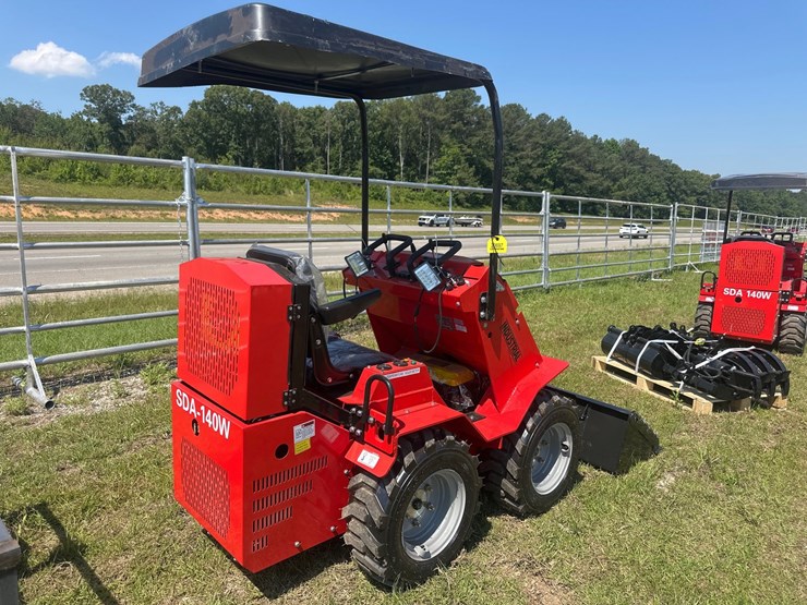 #20697-•-new-agt-sda-140w-mini-skid-steer-image-1
