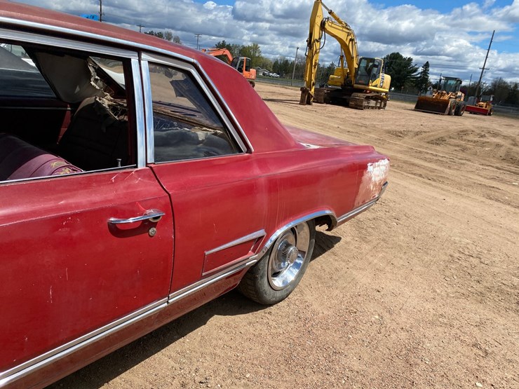 #121-•-1965-oldsmobile-442-(no-title)-(nitke-yard-mosinee,-wi)-image-15