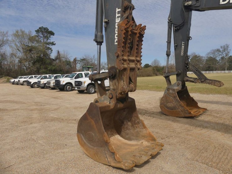 2019-deere-210g-image-7