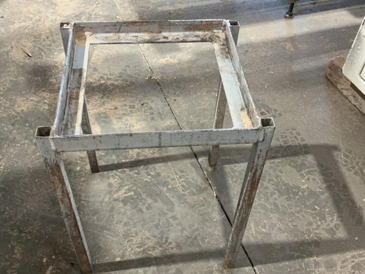#135-•-steel-frame-workbench/shelf-image-11