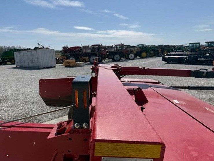 2015-new-holland-7230-discbine-image-22
