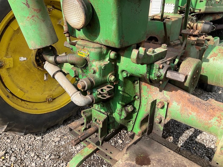 john-deere-b-image-23