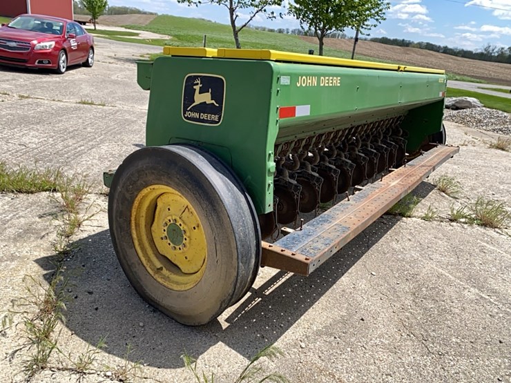 john-deere-8300-image-6