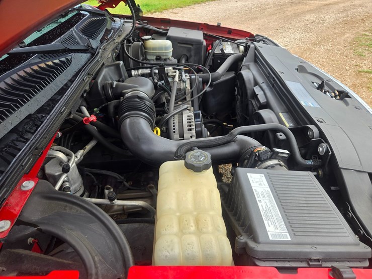 #24356-•-2006-chevrolet-silverado-pickup-truck-image-27
