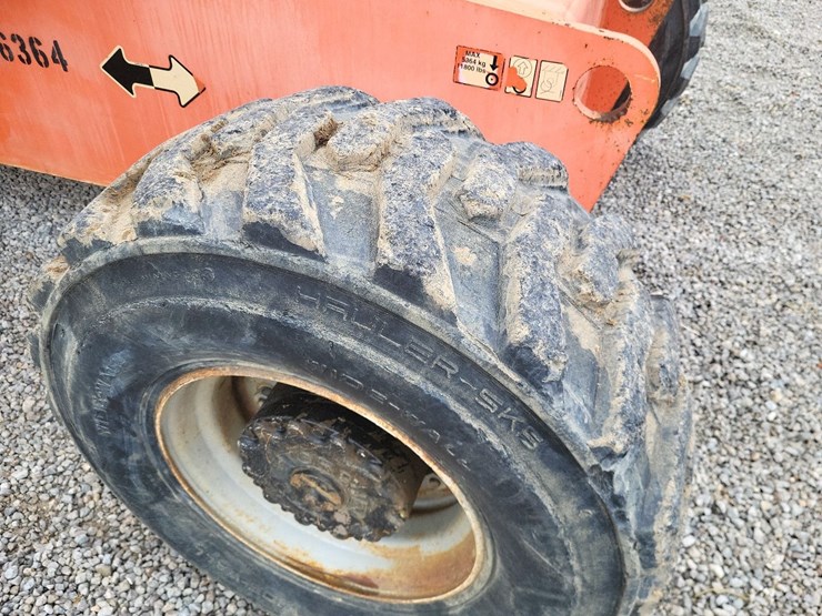 2000-jlg-600s-image-20
