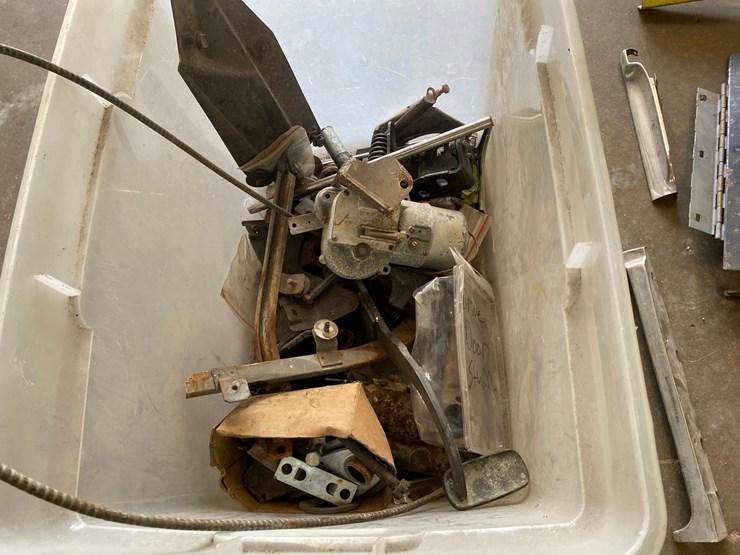 #110-•-1957-chevy-belair-2-door-hardtop-body-parts-(no-title)-(schofield,-wi)-image-48