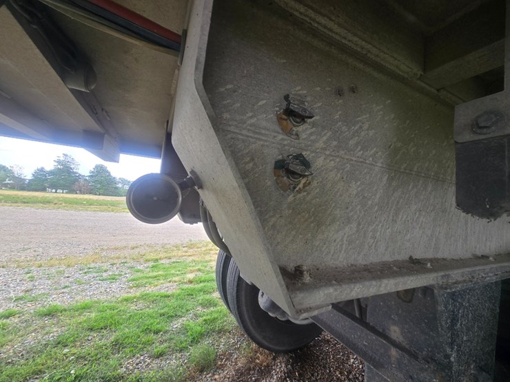 #23255-•-2006-40'-east-manufacturing-end-dump-trailer-image-51