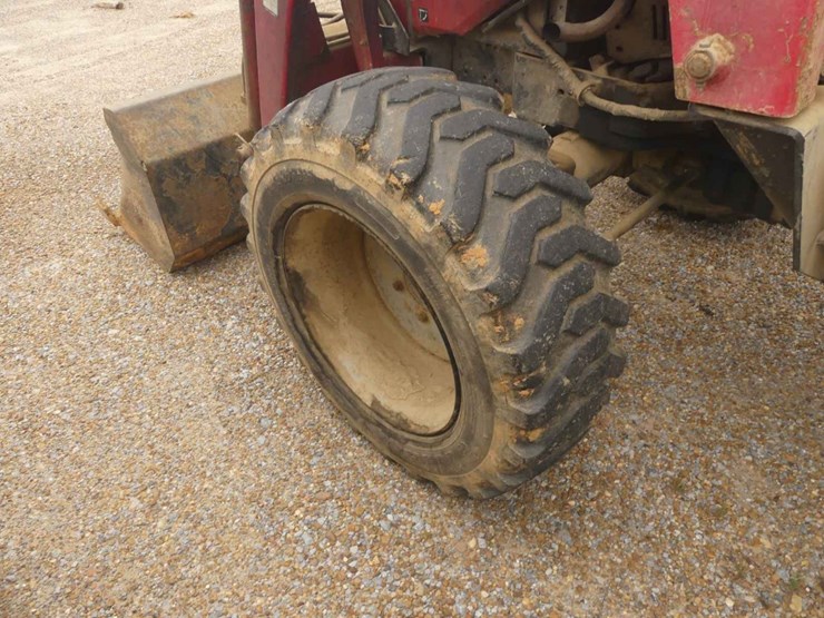 massey-ferguson-1440v-image-7