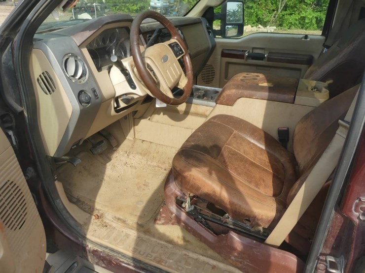 2011-ford-f250-image-8