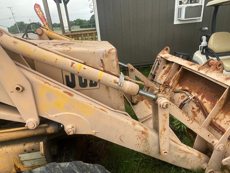 jcb-1550b-image-28