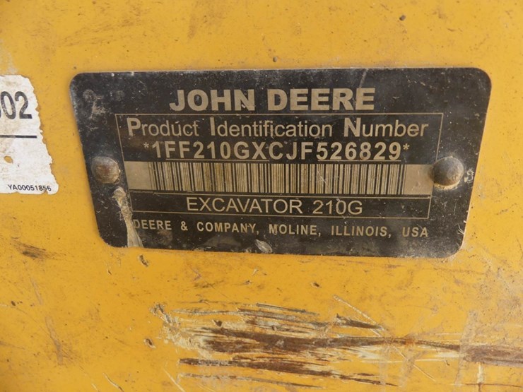 2019-deere-210g-image-10