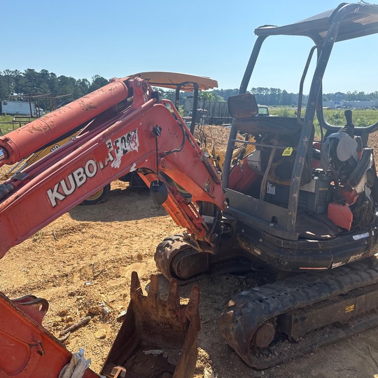 KUBOTA U25