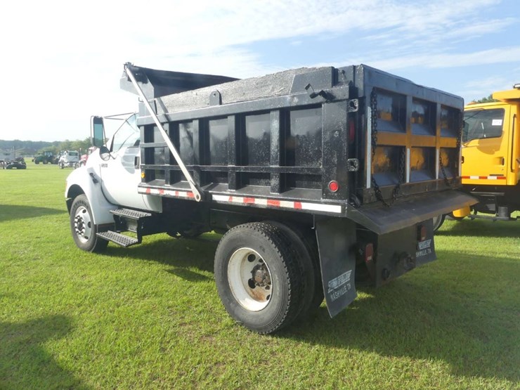 2004-ford-f750-image-4