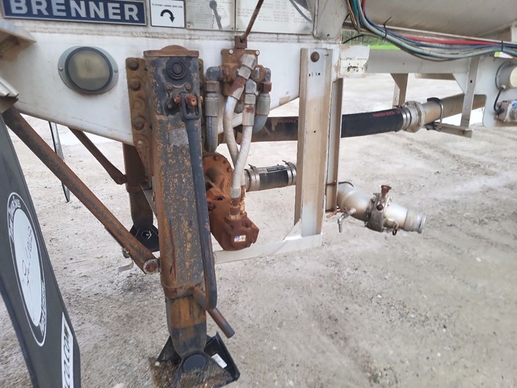 2012-brenner-8820-gallon-aluminum-tandem-axle-semi-tanker-trailer-image-38