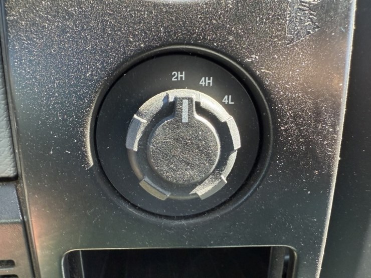 2014-ford-f150-image-32