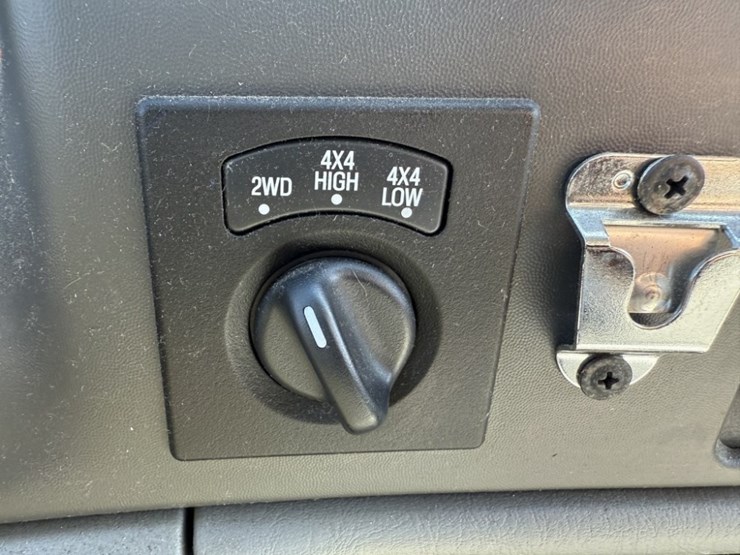 2002-ford-f250-xl-image-29