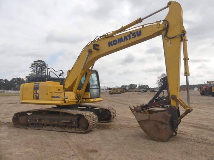 2016-komatsu-pc210-lc-11-image-2