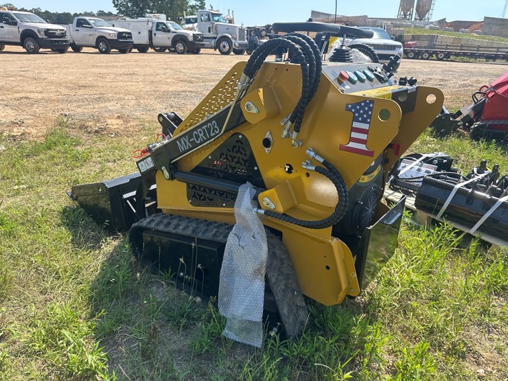 #20692-•-new-agt-mx-crt23-mini-skid-steer-image-4