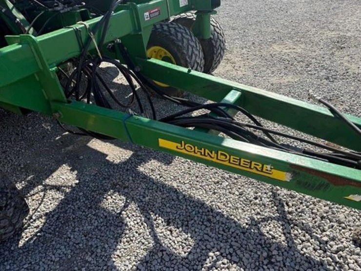2010-john-deere-1990-image-40