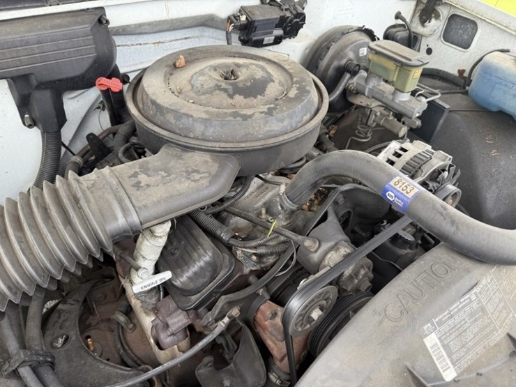 1989-chevrolet-c25-pickup-image-26
