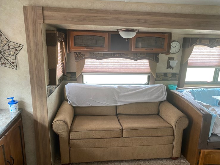 2012-keystone-springdale-rv-image-34