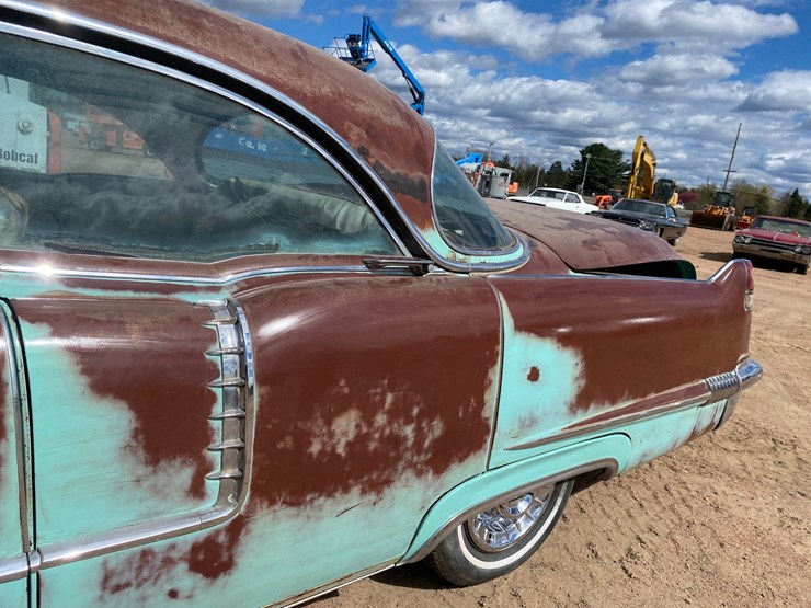 #109-•-1956-cadillac-de-ville-sedan-(title-in-delay)-(nitke-yard-mosinee,-wi)-image-21