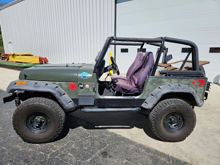 1995-jeep-wrangler-image-2