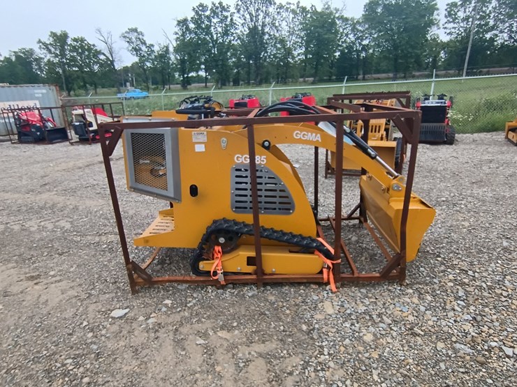 #24712-•-2025-ggma-gg385-mini-skid-steer-image-3