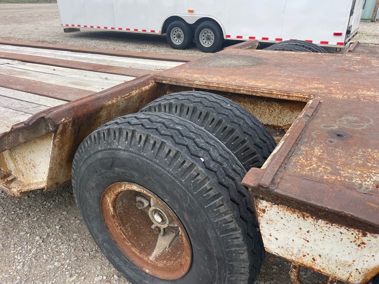 #40220-•-1981-phelan-wtt-60k-226"-tri/a-steel-fixed-neck-lowboy-trailer-vin:-1r9h39304b1010324-image-8