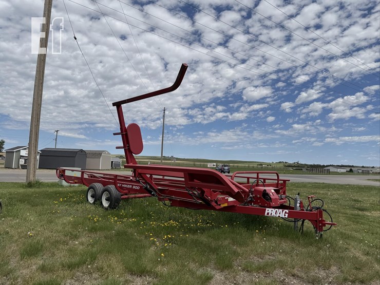 2023-proag-hay-hiker-900-image-2