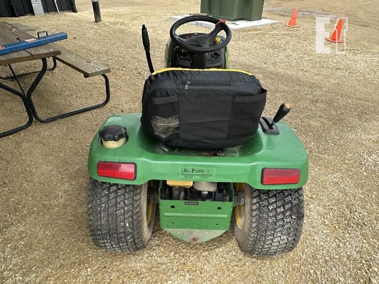john-deere-gt235-image-5