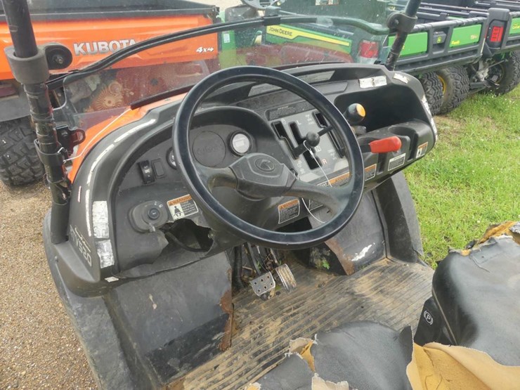 2021-kubota-rtv520-image-8