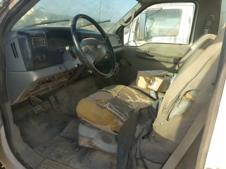 2005-ford-f750-image-12