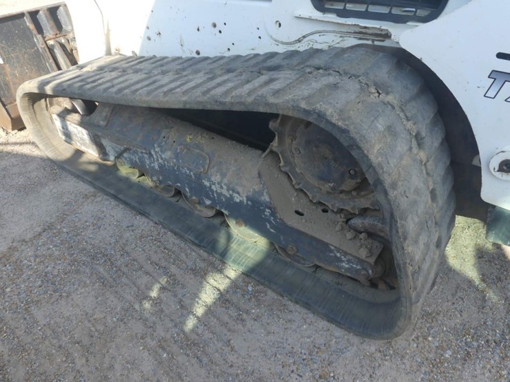 2019-bobcat-t740-image-5