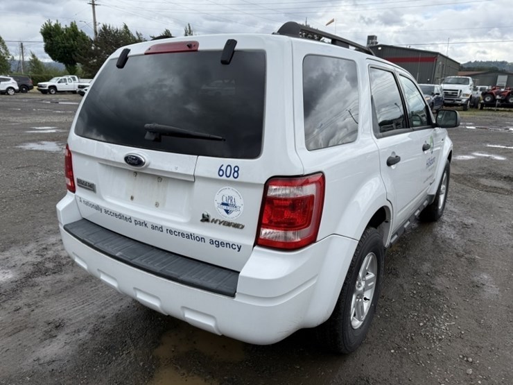 2008-ford-escape-image-4