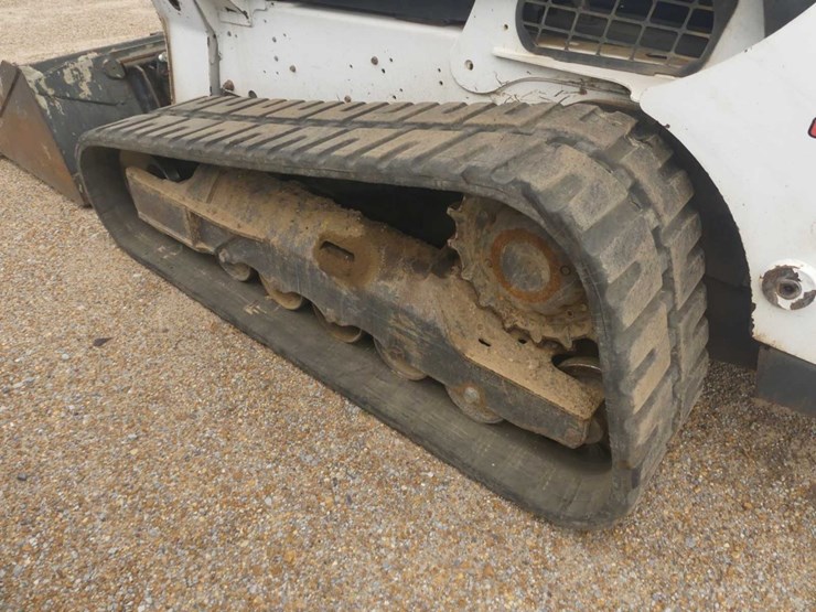 2018-bobcat-t740-image-5
