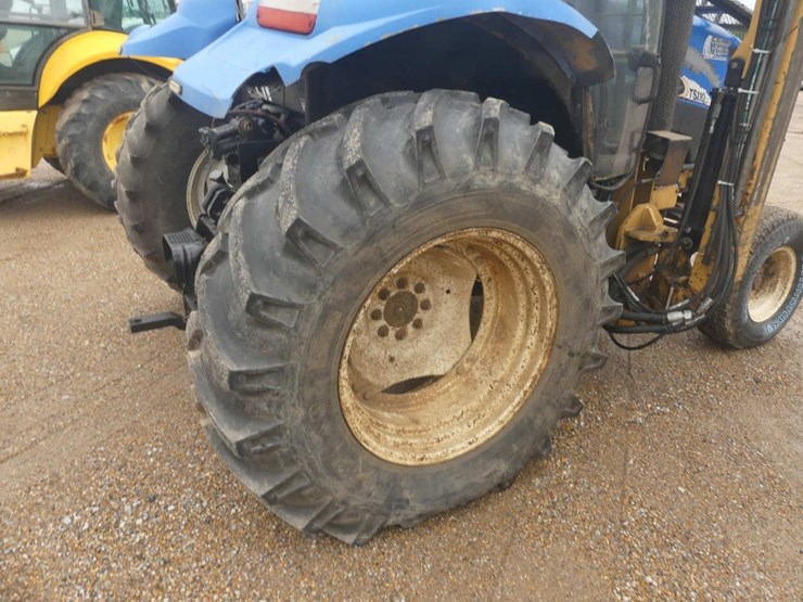 2006-new-holland-ts110a-image-10