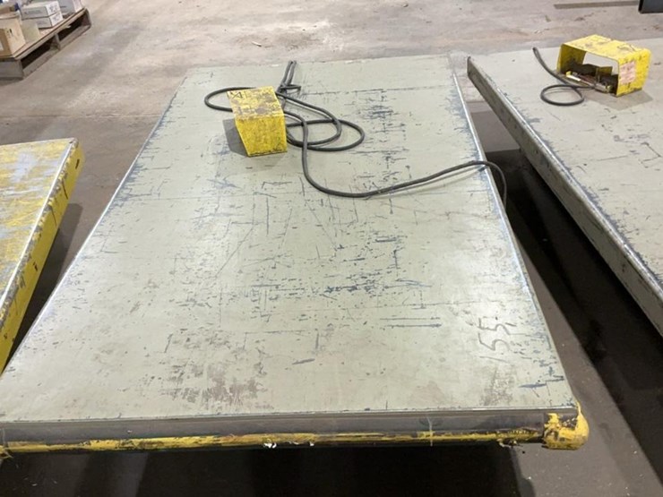 #155-•-2000-lb.-scissor-lift-image-2